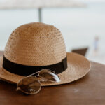 Topi tepi laut
