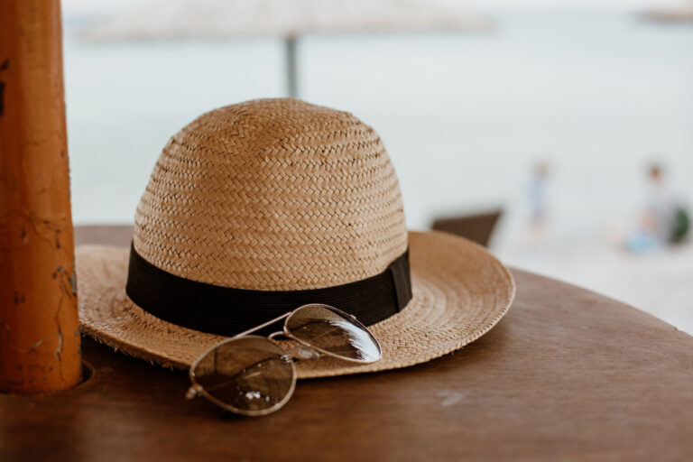 Topi tepi laut