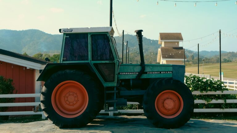 jenis traktor